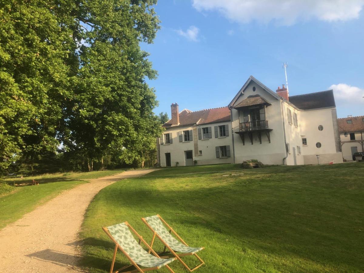 Domaine Du Plessis Acomodação com café da manhã Le Plessis-Luzarches Exterior foto