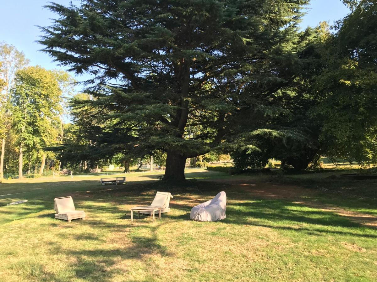 Domaine Du Plessis Acomodação com café da manhã Le Plessis-Luzarches Exterior foto